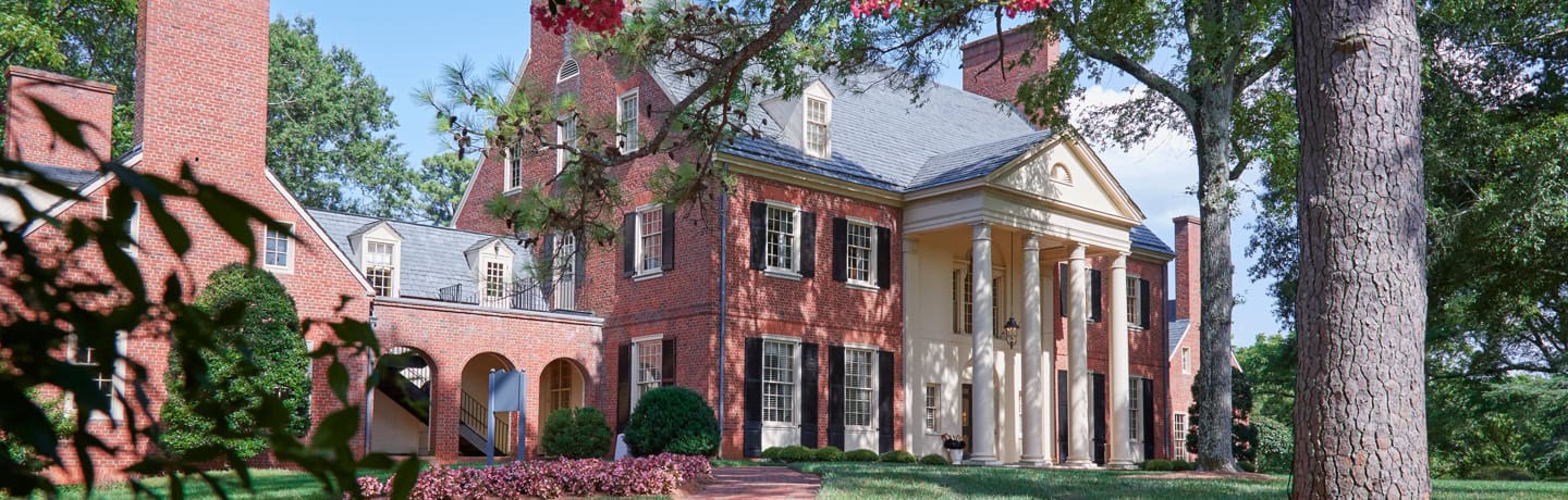 Rizzo_Dubose_front lawn horizontal side CRPD1440x460 Rizzo_Dubose_front lawn horizontal side CRPD1440x460
